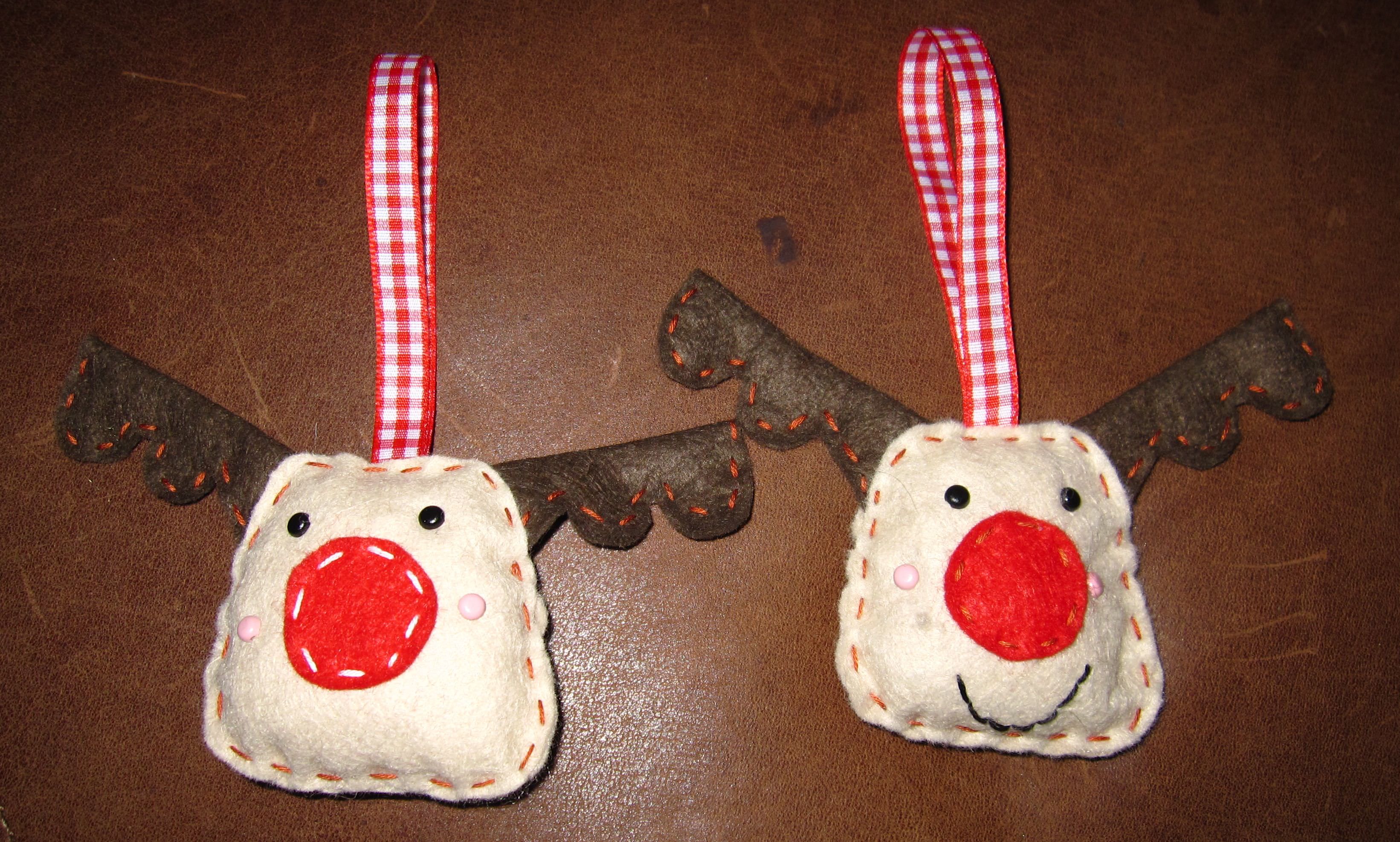 felt reindeer