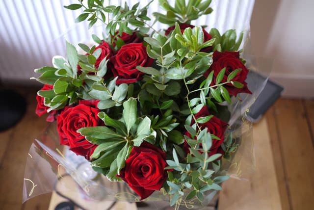 wedding anniversary roses