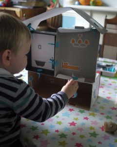 makedo house