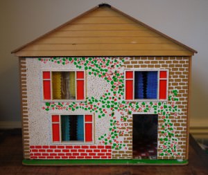 vintage dollshouse