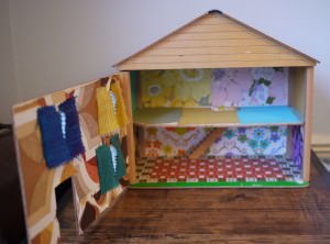 vintage dollshouse