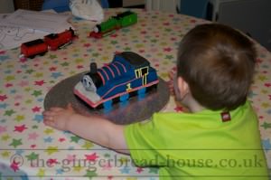 Thomas the Tank Engine cake Thomas the Tank Engine cake