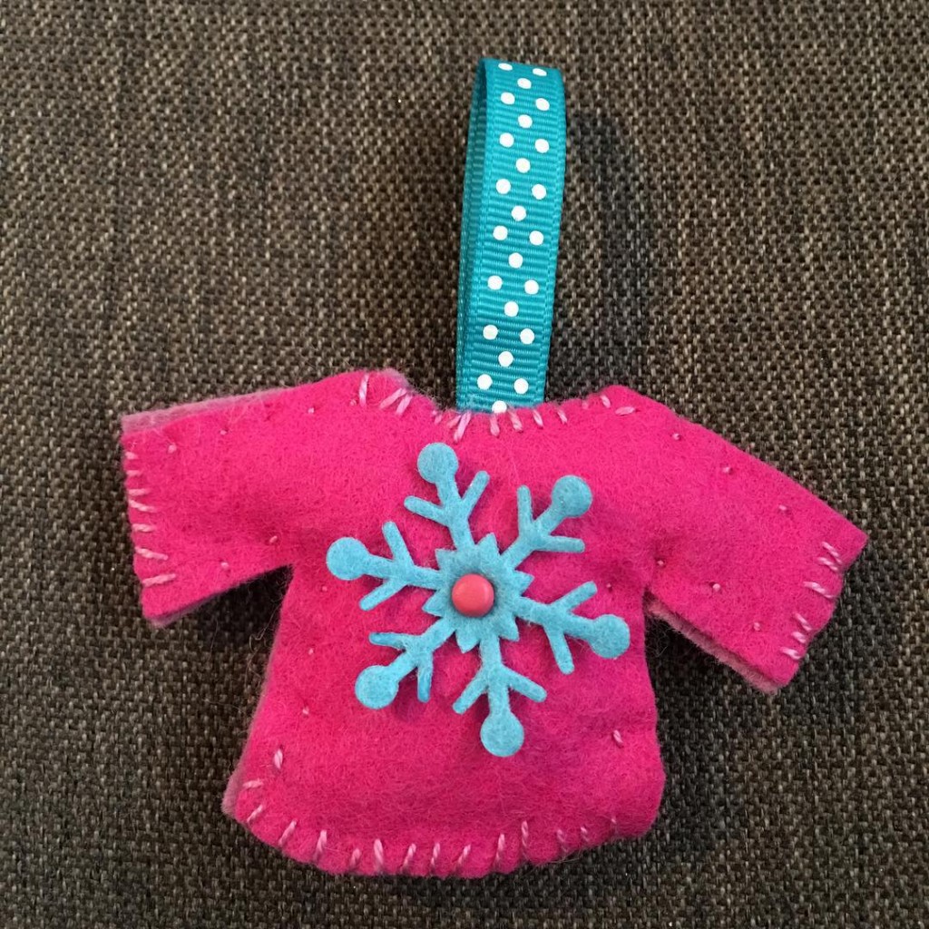 christmas jumper decoration