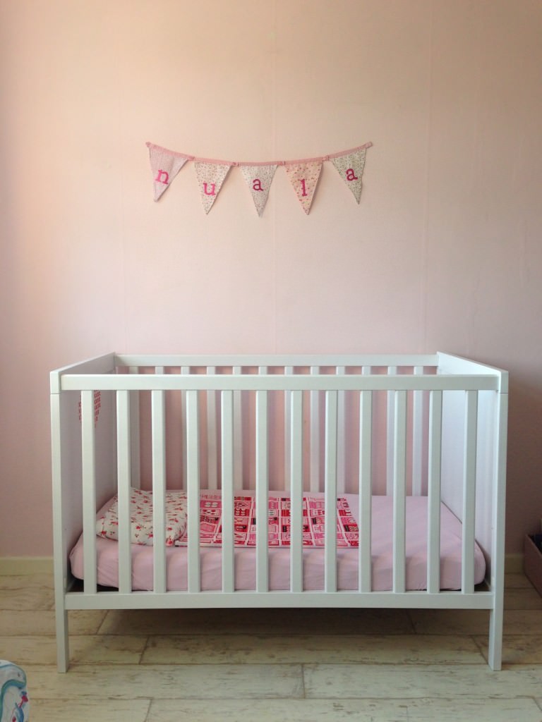 pretty cotbed