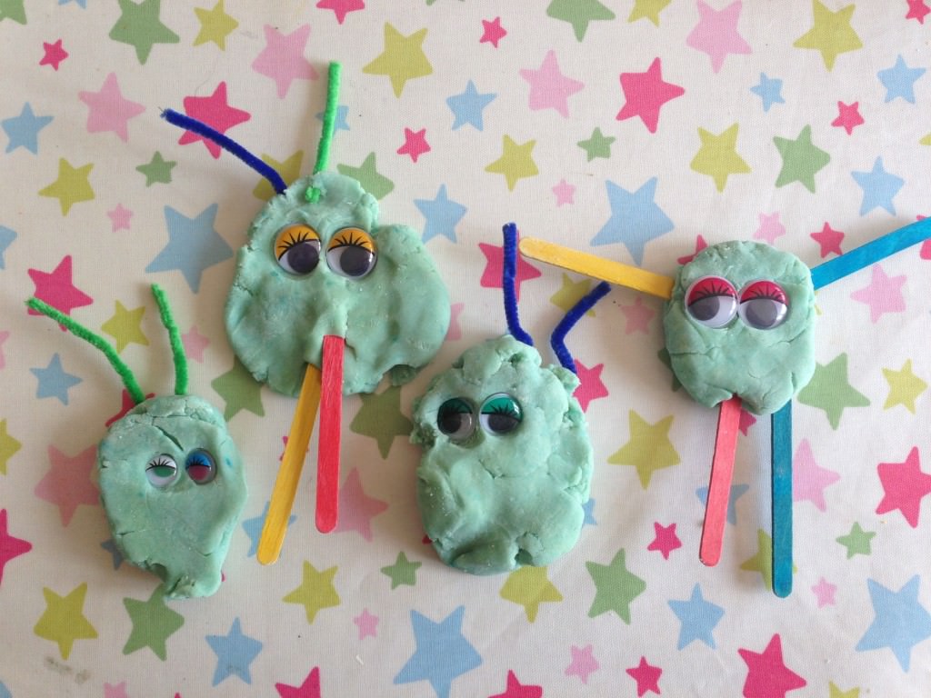 play dough aliens