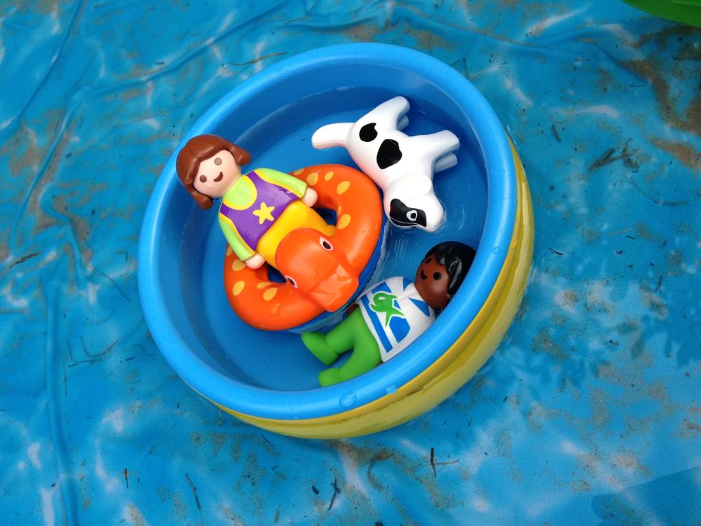 playmobil paddling pool