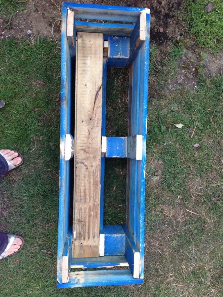 wooden pallet planter1