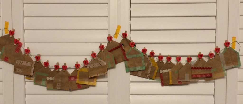 gingerbread house garland