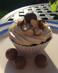 Gruffalo crumble cupcakes - holly be tells