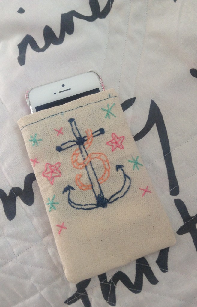 Mollie Makes anchor purse - holly be tells