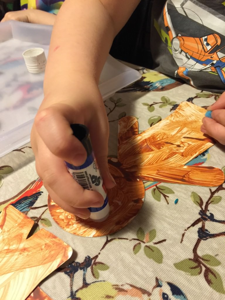 gingerbread man paper garland