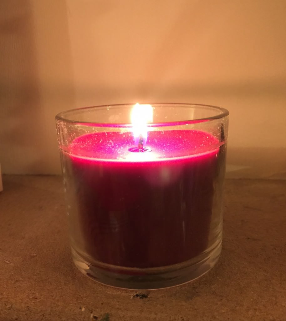 Apple & Spice febreze candle