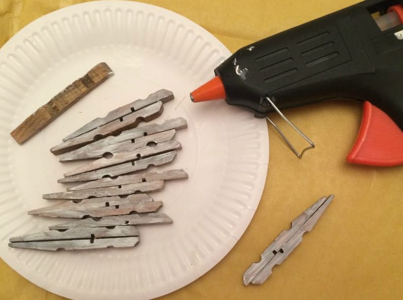 clothes-peg-ornament-1024x768