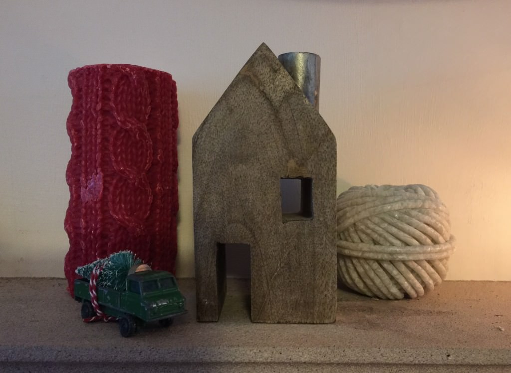 ball of wool candle