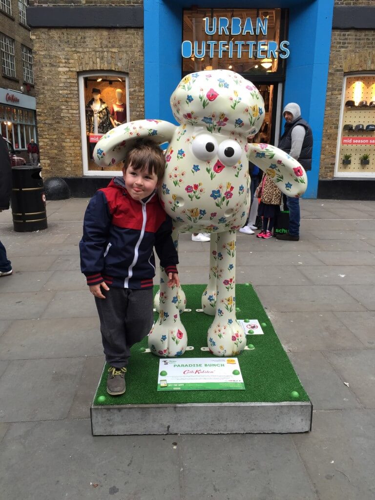 Shaun the Sheep sculpture London