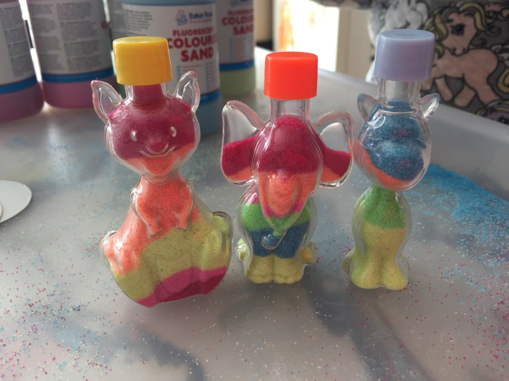 crafting with coloured sand