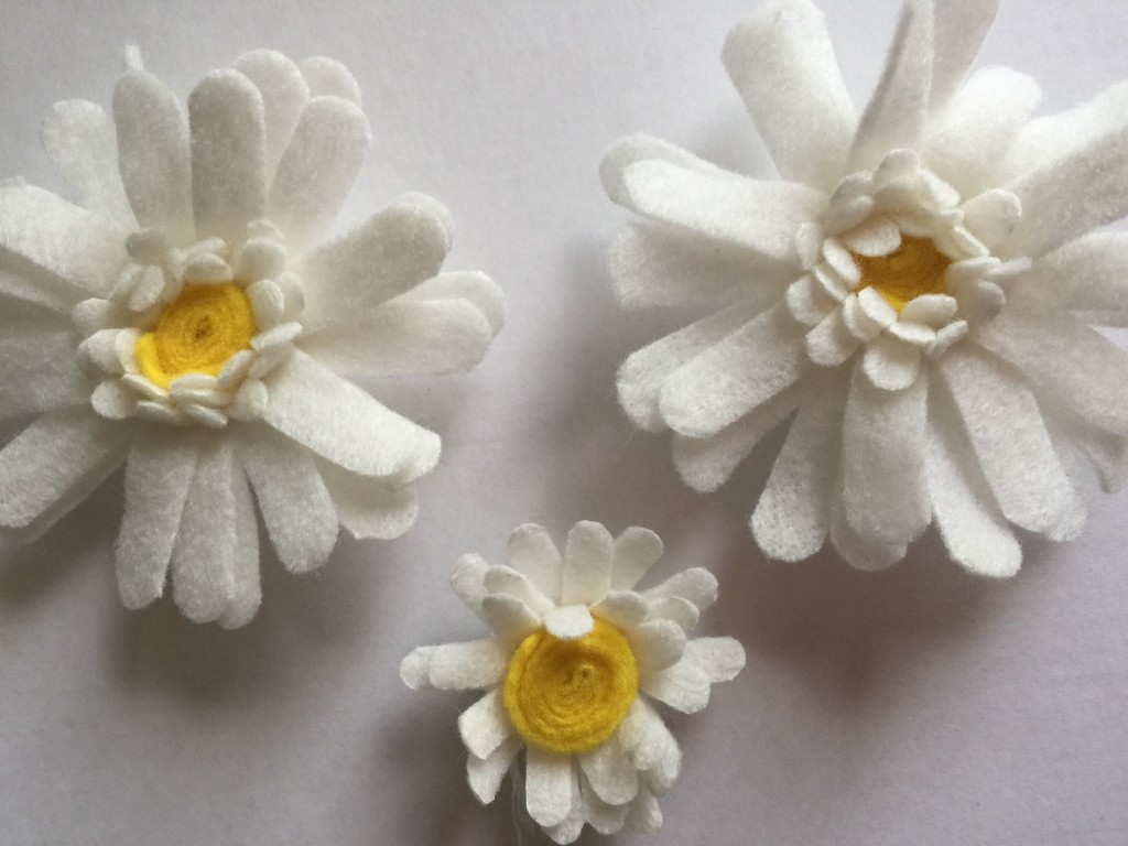 DIY daisy headband 