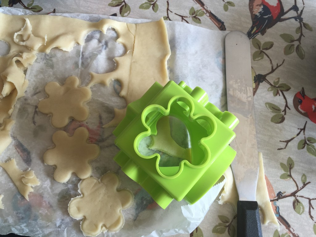 flower jam tarts