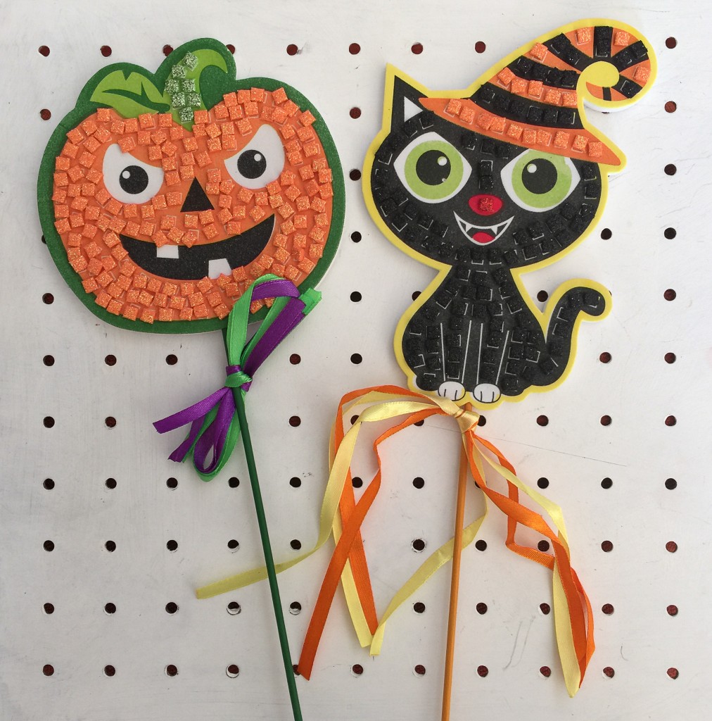 Halloween mosaic wand kit
