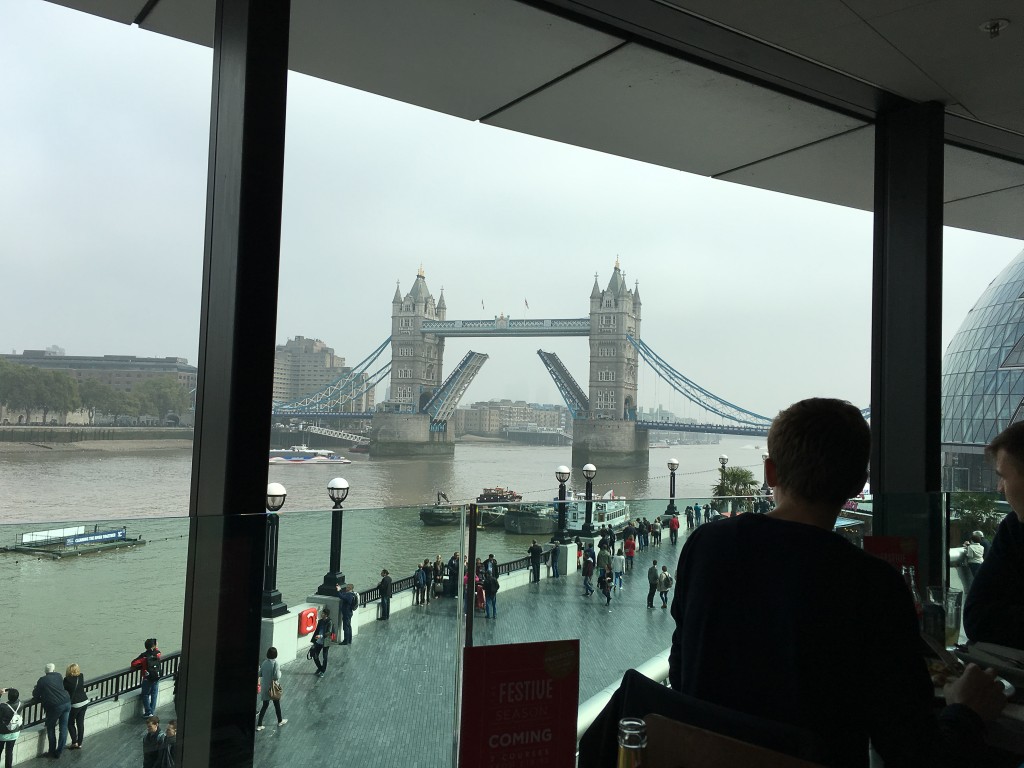 Strada Riverside at More London
