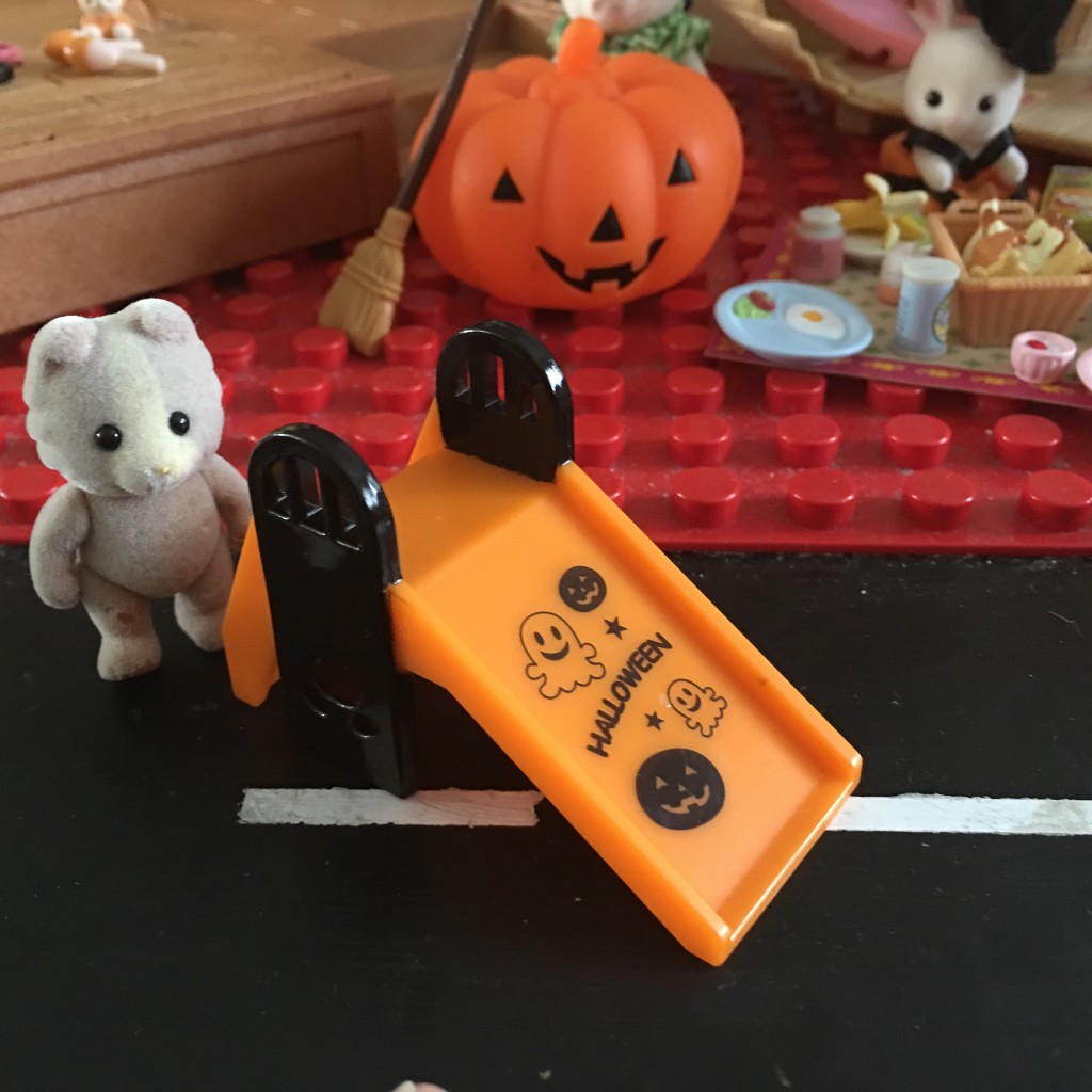 Sylvanian Families Halloween party