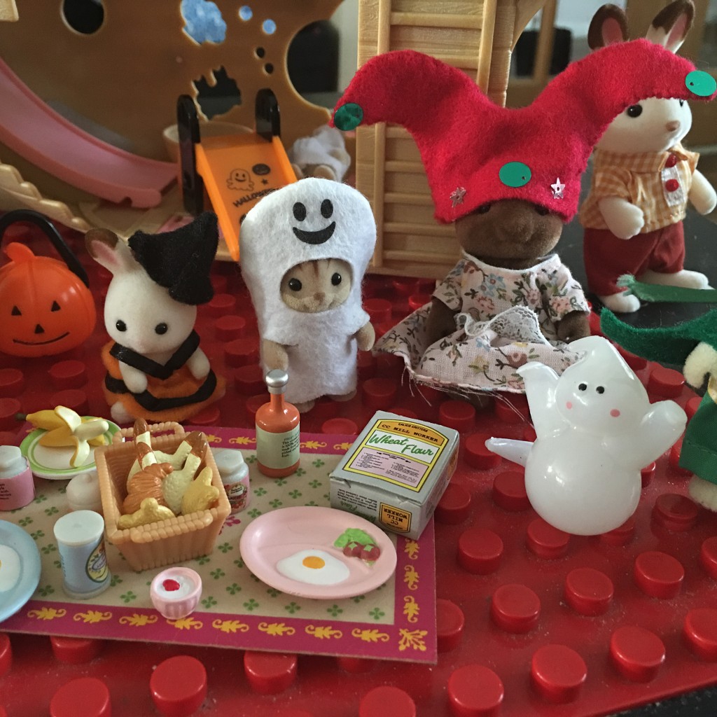 Sylvanian Families Halloween party