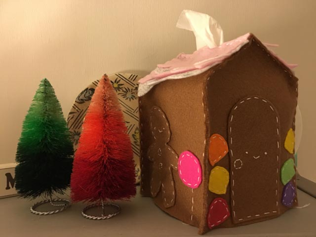 gingerbread house tissue box cover