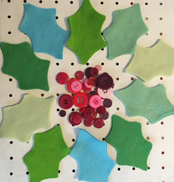 felt holly leaves