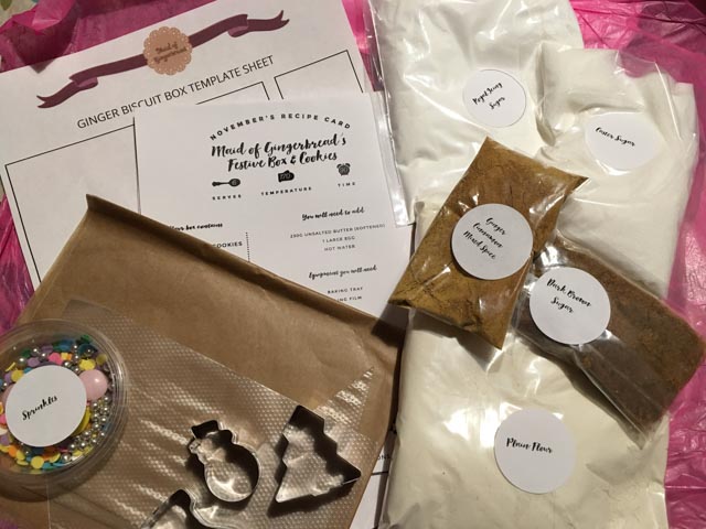Gingerbread Biscuit Box