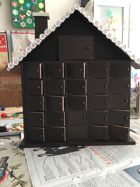 How to make a wooden gingerbread house
