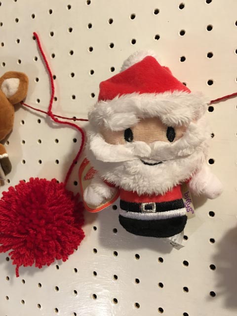 festive itty bitty garland
