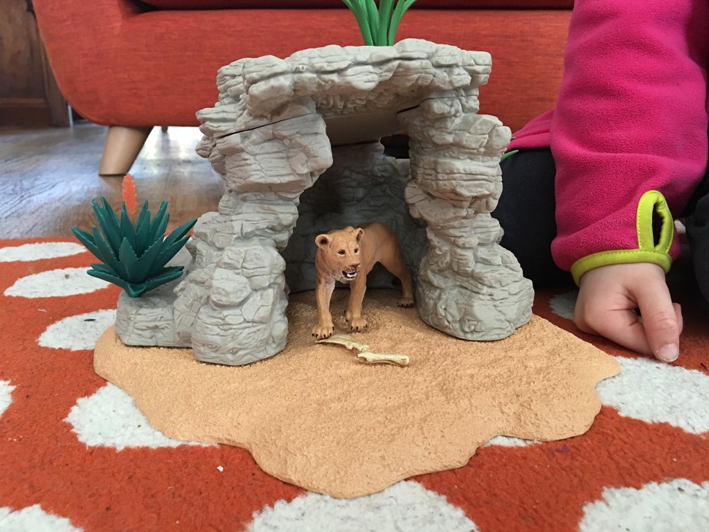 Schleich Lion Cave Set