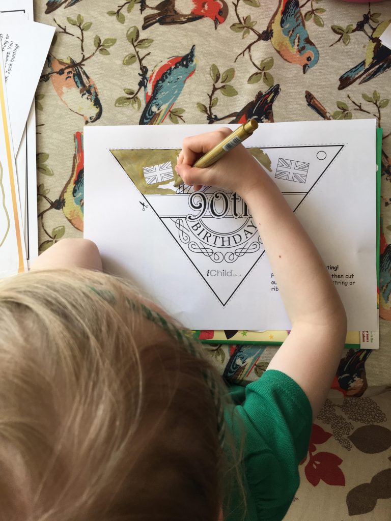 Queens 90th birthday crafts