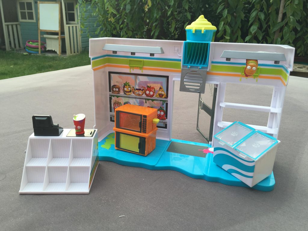 The Grossery Gang Yucky Mart Playset